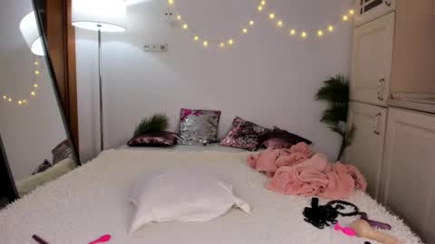 SONIA online show from September 20, 12:50 pm