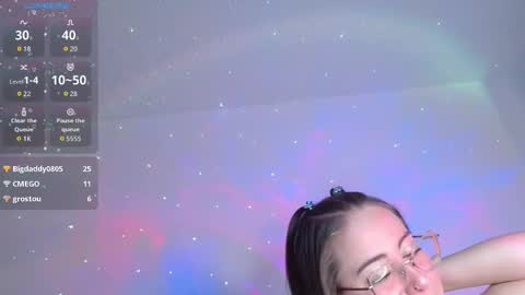 soofy online show from October 4, 4:10 am