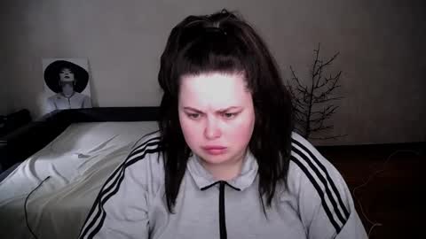 sophia__olsen online show from April 22, 6:27 am