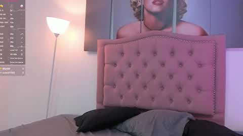 Sophia  online show from February 7, 7:07 am