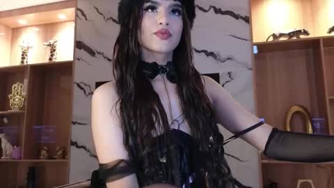 Sophia online show from November 29, 9:51 pm