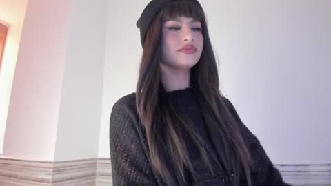 Sophia online show from June 2, 9:17 pm