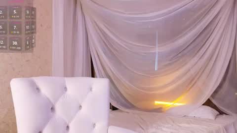 Sophia online show from March 8, 2:04 am