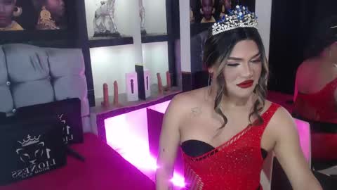 Snapshot of sophia_hott01 chatting on October 22, 12:16 pm sophia_hott01 online show from October 22, 12:16 pm