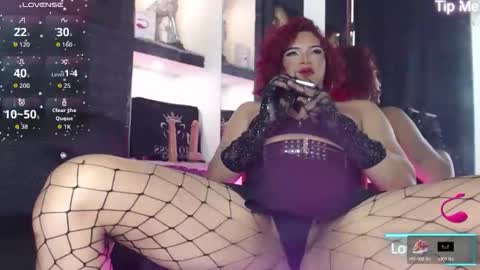 sophia_hott01 online show from March 4, 1:50 pm