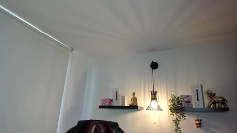 sophia_miller4 online show from April 19, 9:06 pm