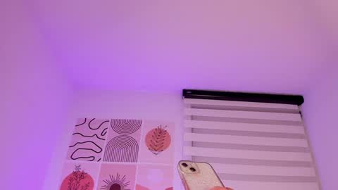 Sophi online show from December 18, 4:42 am