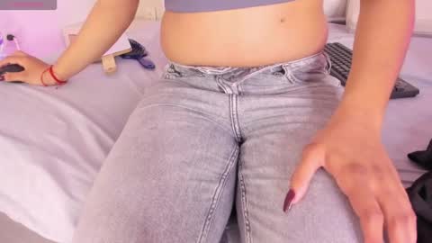 Snapshot of sophia_walkett chatting on May 2, 2:44 pm Michelle online show from May 2, 2:44 pm
