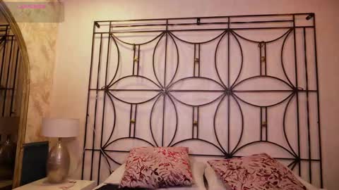 Sofi online show from January 17, 11:15 am