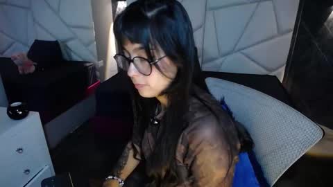 Snapshot of sophiaa_7 chatting on March 2, 6:48 pm Sophi online show from March 2, 6:48 pm