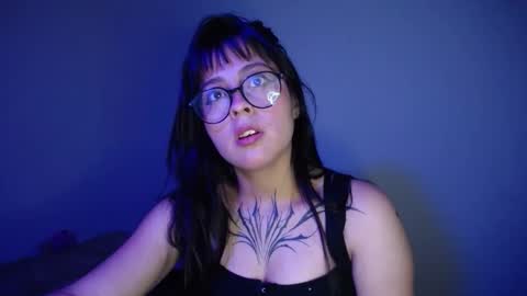 Snapshot of sophiaa_7 chatting on March 29, 2:22 am Sophi online show from March 29, 2:22 am