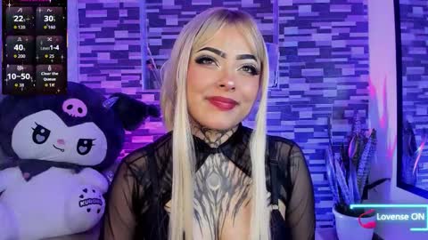 Sophia online show from October 14, 9:15 pm