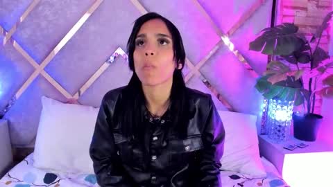 Sophia Paris online show from December 15, 1:54 am