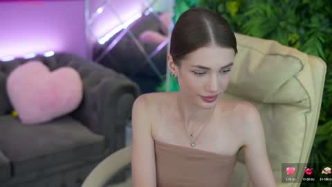 Snapshot of sophiaadream chatting on June 28, 7:20 pm Sophia online show from June 28, 7:20 pm