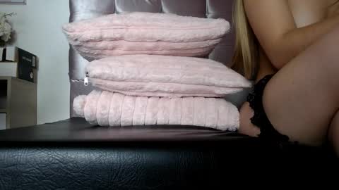 SophiaLee online show from March 13, 11:33 pm