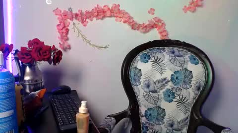 sophia online show from October 25, 11:10 pm