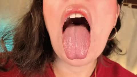 Sophia online show from April 19, 12:43 am