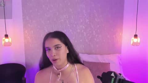 Sophia  online show from November 9, 7:17 am