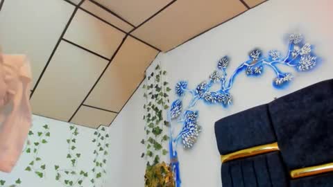 sophiamiller6 online show from April 13, 2:44 pm