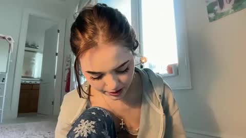 sophiarenae online show from February 18, 6:15 pm