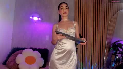 Sophi  online show from April 21, 2:51 am