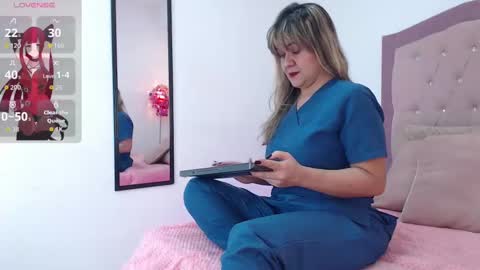 Sophie online show from September 15, 8:42 pm