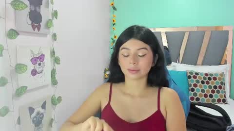 Snapshot of sophie_copers chatting on July 15, 8:58 pm S O P H I E online show from July 15, 8:58 pm