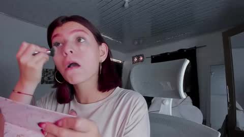 sophie doll online show from February 27, 7:03 pm