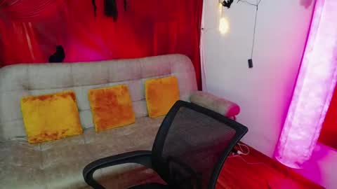 sophie_fierro1 online show from October 29, 10:22 pm