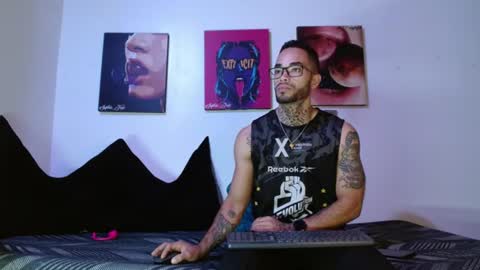 SOPHIE - FOXX online show from July 17, 12:01 pm