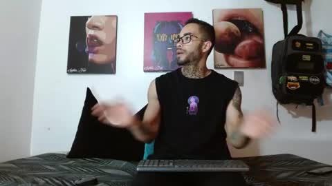 SOPHIE - FOXX online show from July 24, 12:03 pm
