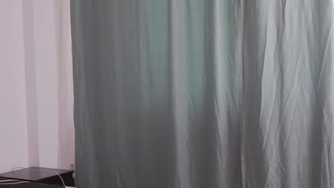 Sophie jeans online show from October 5, 1:42 pm