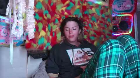 derpy derpington online show from February 3, 3:37 am