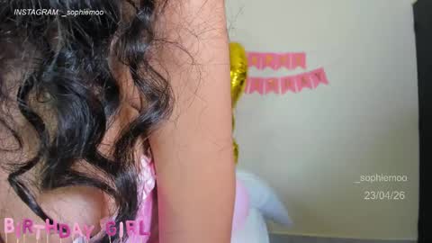 Sophie online show from April 23, 1:13 pm