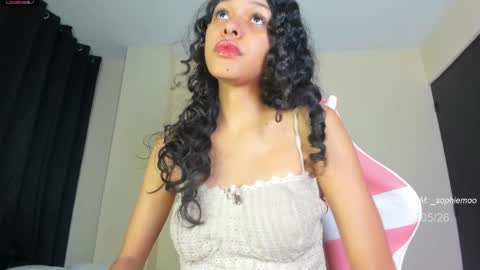 Snapshot of sophie_moo chatting on May 14, 12:56 pm Sophie online show from May 14, 12:56 pm