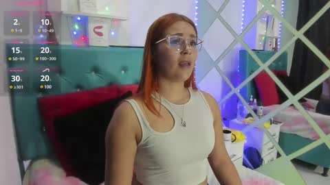 sophie_new25 online show from March 6, 11:58 am