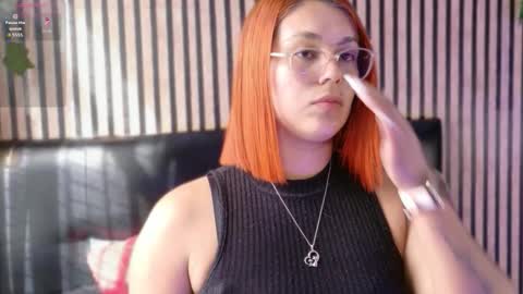 sophie_new25 online show from October 20, 12:49 pm