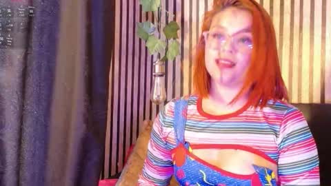 sophie_new25 online show from October 22, 4:51 pm