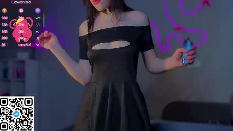 sophie_nomenal_ online show from February 19, 8:54 am