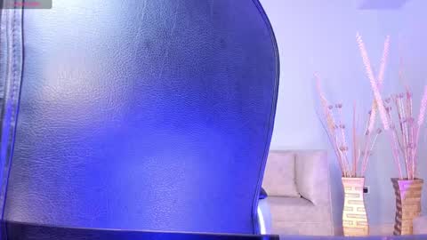 Snapshot of sophiebarnett_ chatting on February 6, 2:22 am Sophie online show from February 6, 2:22 am