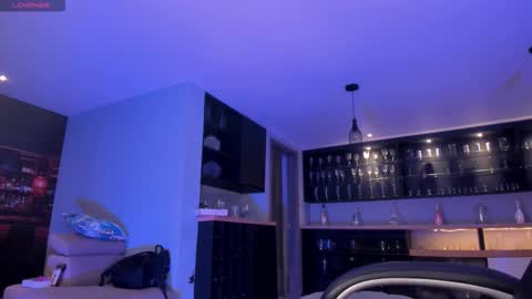 Snapshot of sophiebarnett_ chatting on November 4, 11:15 pm Sophie online show from November 4, 11:15 pm