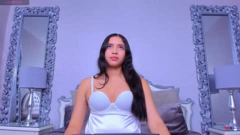 Snapshot of sophiebellucci chatting on February 9, 4:25 am sophiebellucci online show from February 9, 4:25 am