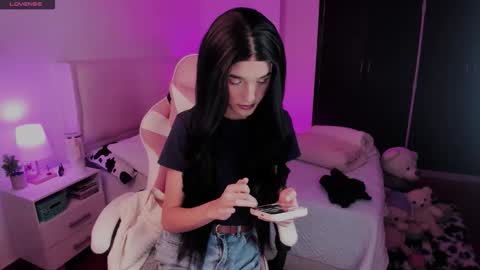    online show from November 13, 12:48 pm