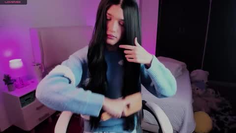    online show from November 18, 8:30 am