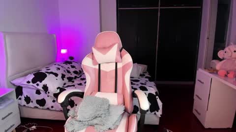    online show from May 18, 4:07 am