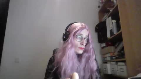 Snapshot of sophiecross369 chatting on November 1, 4:14 am Sophie Cross online show from November 1, 4:14 am