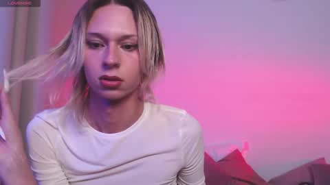 sophiediamond_x online show from September 30, 7:52 pm