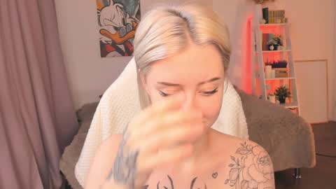 Sophie  online show from February 2, 10:13 am