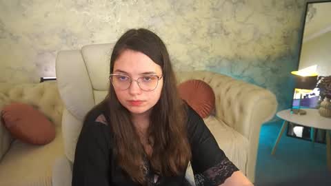 sophieedreams online show from November 22, 11:15 pm