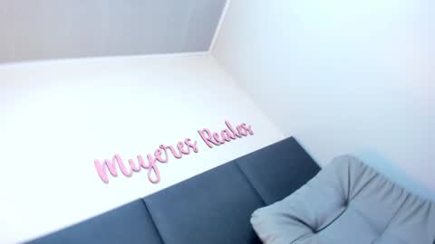 sophieharris__ online show from January 22, 12:06 am